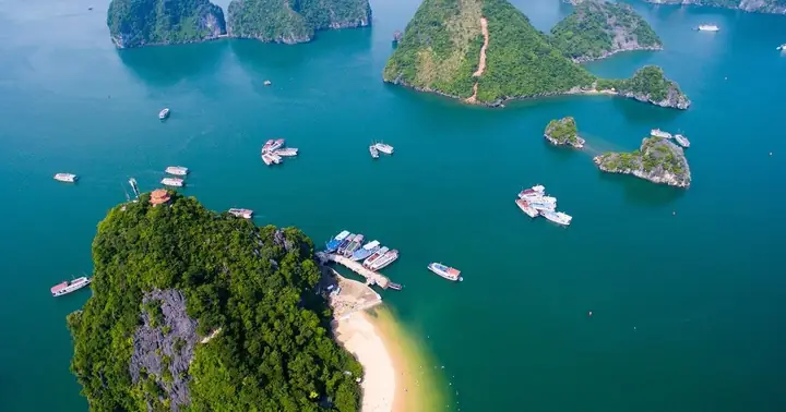 Bãi Biển Ti Tốp Lọt Vào Danh Sách 100 Bãi Biển Đẹp Nhất Thế Giới Bãi Biển Ti Tốp Lọt Vào Danh Sách 100 Bãi Biển Đẹp Nhất Thế Giới