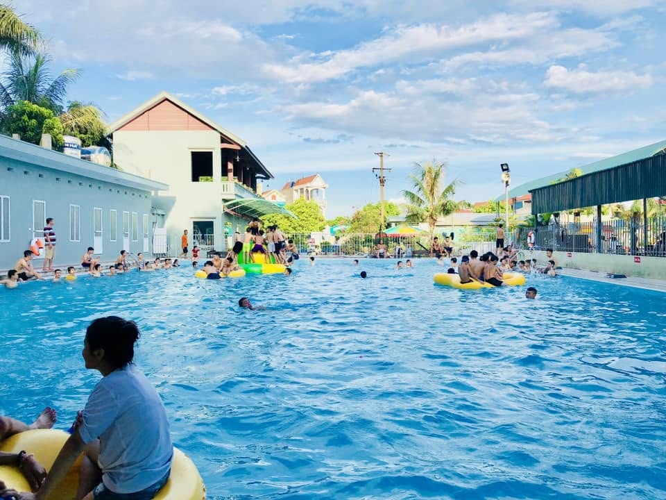 công viên nước Lâm Thao Phú Thọ thu hút đông đảo du khách