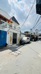 Nhà Hẻm Xe Hơi Tránh Né Nhau - 2 Tầng - Hẻm 60 Lâm Văn ...