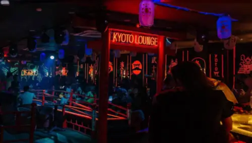 Kyoto Lounge - Điểm Đến Vui Chơi Về Đêm Thú Vị Tại Đồng Hới