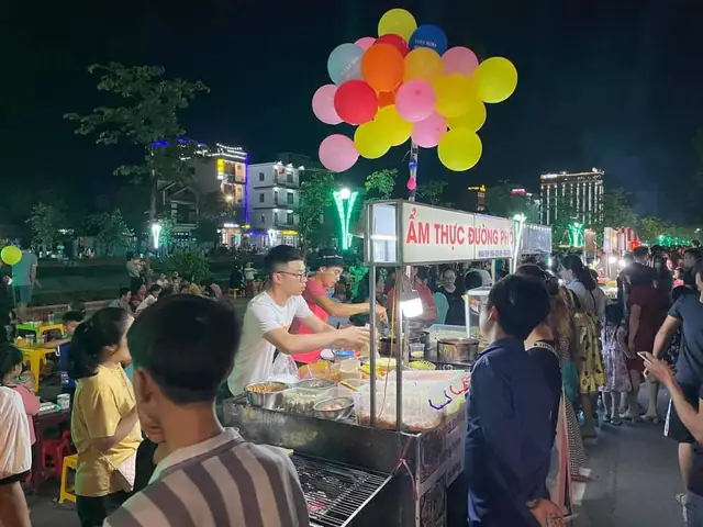 Phố Đi Bộ Đồng Hới