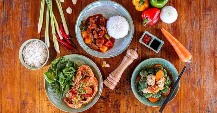 Top 10+ Quán Ăn Ngon Ở Bãi Dài Cam Ranh Khiến Thực Khách Mê ...