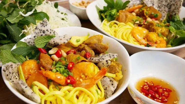 Mì Quảng Ngon Ở Sài Gòn - Checklist 10 Quán “ăn Là Ghiền” | Xanh Sm