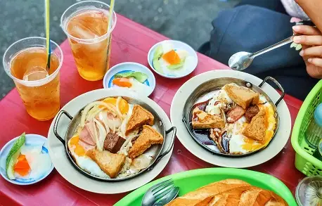 Ăn Sáng Sài Gòn – Top 25 Địa Chỉ Ngon, Hút Khách Nườm Nượp