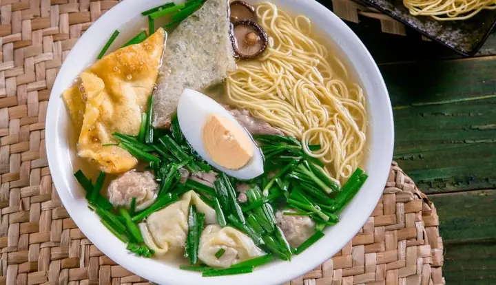 Mì Vằn Thắn Đinh Liệt – Món Ăn Sáng Phố Cổ Hà Nội Ngon, Ăn Một Lần Nhớ Mãi