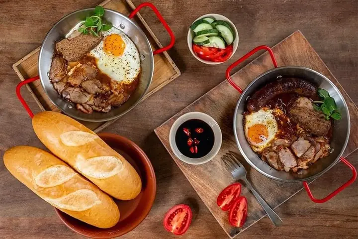 Bánh Mì 25 Hàng Cá