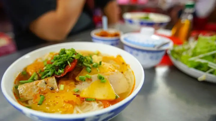 Ăn Gì?
