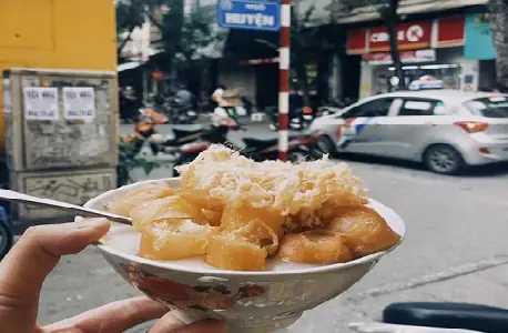 Ăn Vặt Hà Nội: Phá Đảo Thiên Đường 27+ Món Ngon Thần Sầu