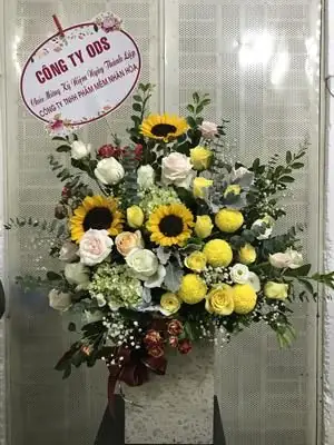 Làm Thế Nào Để Lựa Chọn Một Lẵng Hoa Chúc Mừng Ngày 20/11 Thật Đẹp Và Ý Nghĩa?