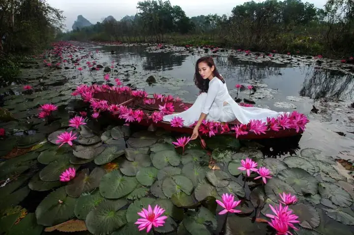 Around 60 Kilometers Southwest Of Ha Noi