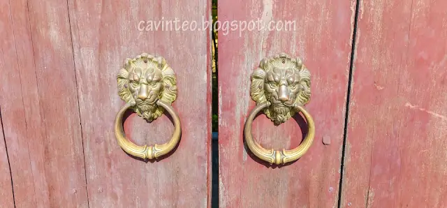 Ba Mu Temple Gate Hoi An