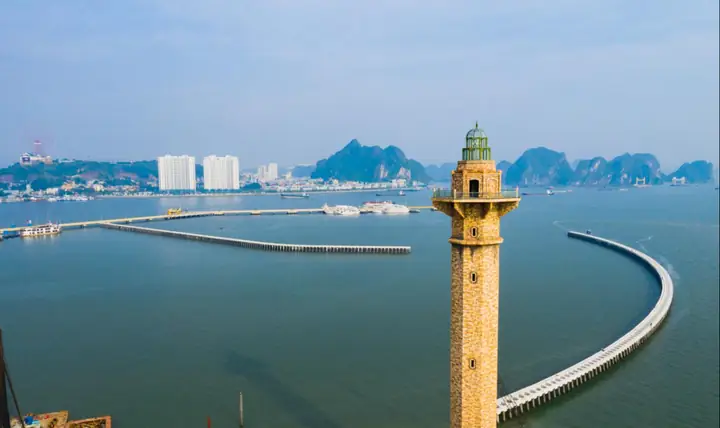 Ngoài Bãi Cháy, Hạ Long Còn Có 1 Bãi Biển Đẹp Khác: Từng Là Ngoài Bãi Cháy, Hạ Long Còn Có 1 Bãi Biển Đẹp Khác: Từng Là