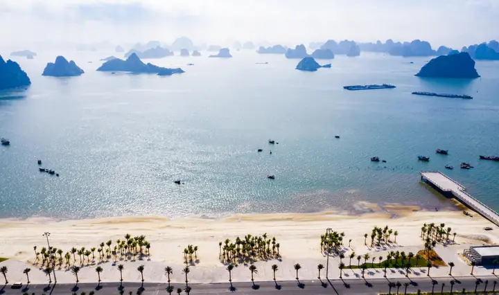 Ngoài Bãi Cháy, Hạ Long Còn Có 1 Bãi Biển Đẹp Khác: Từng Là Ngoài Bãi Cháy, Hạ Long Còn Có 1 Bãi Biển Đẹp Khác: Từng Là