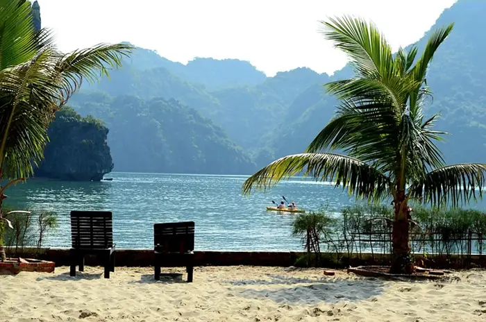 Bãi Biển Đảo Nam Cát