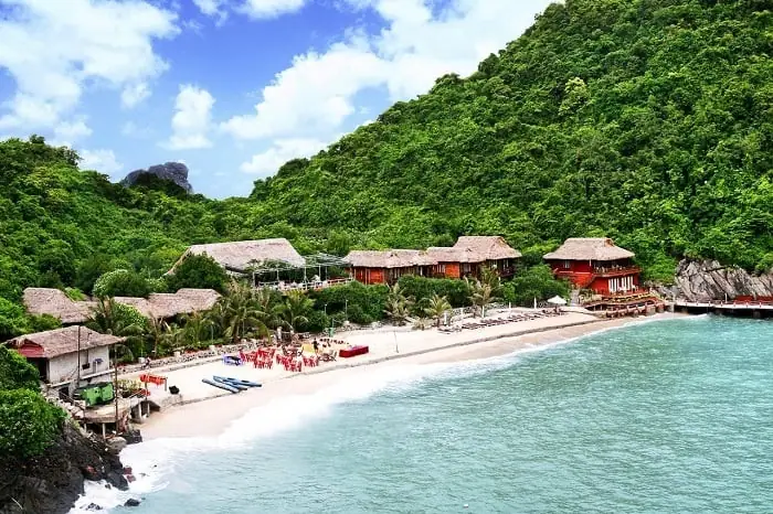 10. Bãi Vạn Bội