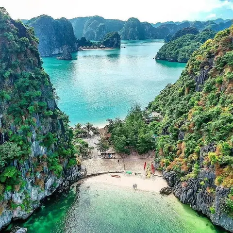 Bãi Tắm Đảo Tự Do