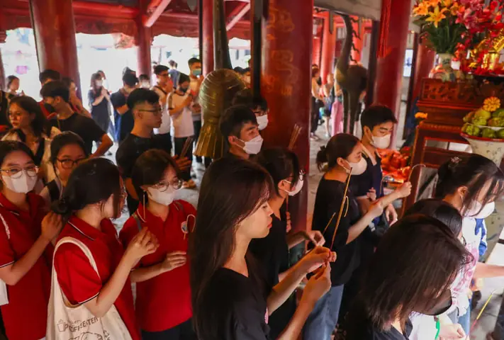 Bài khấn Văn Miếu Quốc Tử Giám cầu học hành tốt