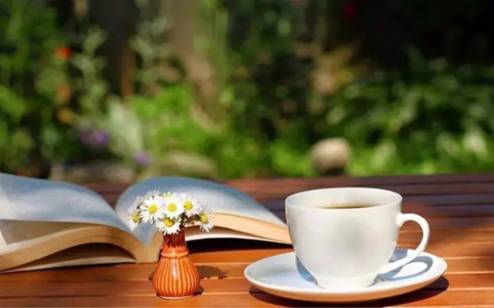 Tổng Hợp Bài Thơ Hay Về Cuộc Sống Vui Vẻ, Giản Dị, An Nhiên