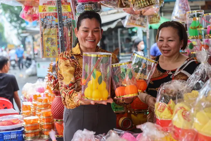 Chợ Bánh Truyền Thống Người Hoa Ở Sài Gòn Nhộn Nhịp Ngày Tết ...