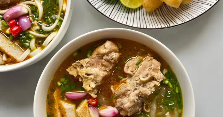 Cách Làm Món Bánh Canh Xương Chả Kiểu Đà Nẵng Của Hoàng ...