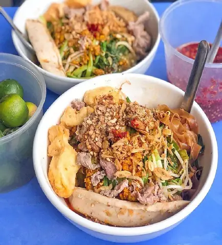 Bánh Đa Cua Trộn Dốc Tam Đa – Quán Bánh Đa Trộn Hà Nội Ăn Là Mê