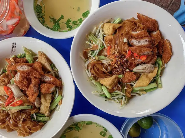 Bánh Đa Trộn Hà Nội Là Món Ngon Được Nhiều Thực Khách Yêu Thích