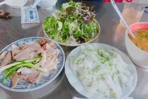 Bánh Hỏi Cháo Lòng Hồng Linh: 242 Lạc Long Quân