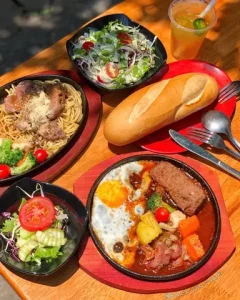 Top 10 Quán Bánh Mì Chảo Hà Nội Được Đánh Giá Cao