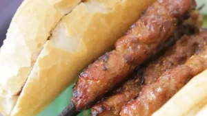 Bánh Mì Thịt Xiên Quang Trung