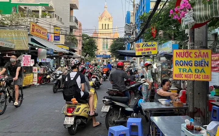 Chuyển Bằng Phương Tiện Cá Nhân