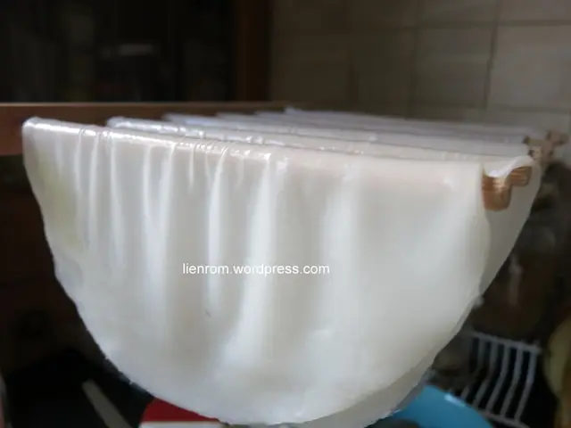 Không Mua Được? Công Thức Tự Làm Bánh Phở Cuốn Bằng Chảo Không Mua Được? Công Thức Tự Làm Bánh Phở Cuốn Bằng Chảo