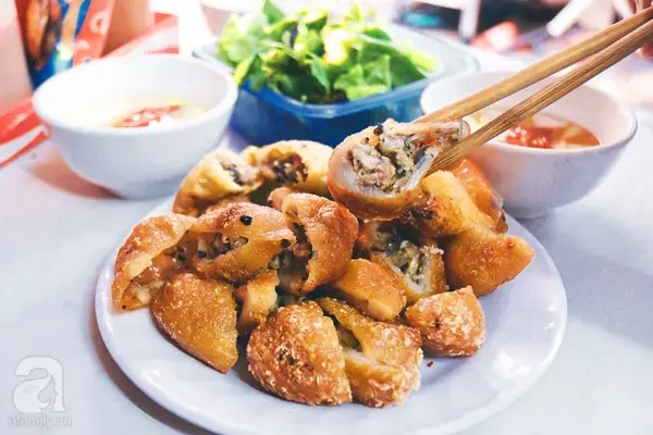 Bánh Rán Mặn Lý Quốc Sư: Món Ăn Đường Phố Hà Nội Gây Thương Nhớ Bánh Rán Mặn Lý Quốc Sư: Món Ăn Đường Phố Hà Nội Gây Thương Nhớ