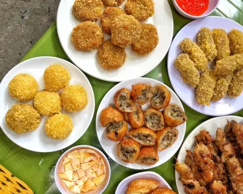 Bánh Rán Mặn Hà Nội - 12 Quán Lâu Năm Ngon Nức Tiếng Bánh Rán Mặn Hà Nội - 12 Quán Lâu Năm Ngon Nức Tiếng