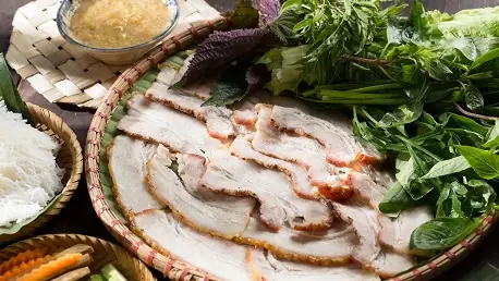 Bánh Tráng Cuốn Thịt Heo Hà Nội – 15 Quán Ngon Đáng Thử