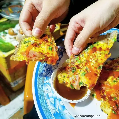 Review Quán Bánh Tráng Nướng Dì Đinh Đà Lạt