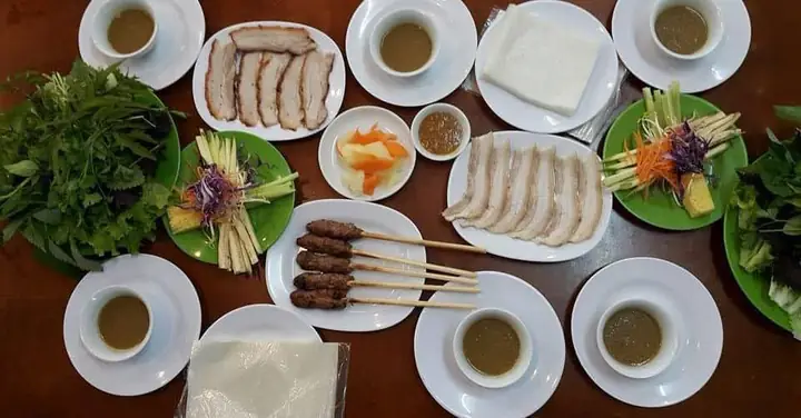 11. Địa Chỉ Bánh Tráng Cuốn Thịt Heo Tại Hà Nội Nổi Tiếng – Đà Nẵng Quán