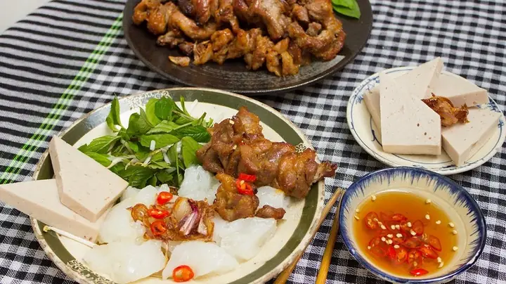 Bánh Ướt Thịt Nướng Đà Nẵng - Món Đặc Sản Được Người Dân Và Du Khách Yêu Thích