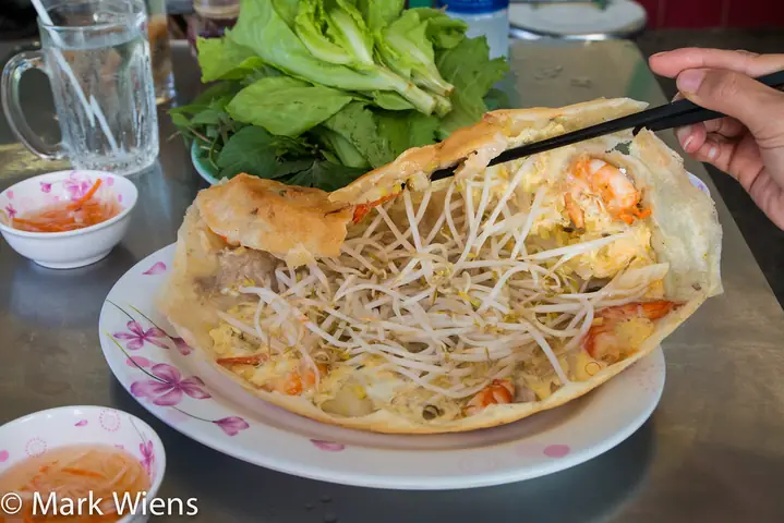 Cooking Banh Xeo