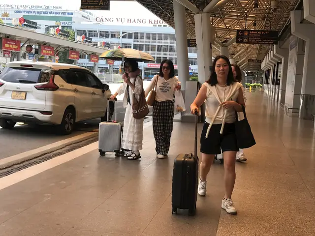 Tăng Cường Kiểm Tra An Ninh Mọi Ngóc Ngách Của Sân Bay Tăng Cường Kiểm Tra An Ninh Mọi Ngóc Ngách Của Sân Bay
