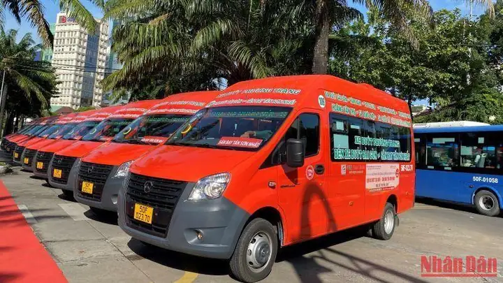 Xe Buýt Từ Bến Xe Miền Tây Đi Sân Bay Tân Sơn Nhất