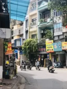 Hoạt Động Thương Mại Và Dịch Vụ