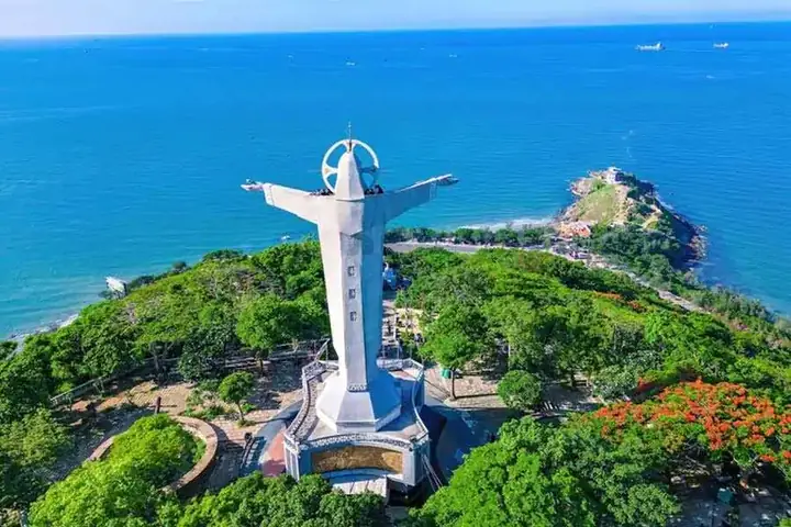 Vung Tau – A Get-away To The Nearest Beach To Ho Chi Minh City Vung Tau – A Get-away To The Nearest Beach To Ho Chi Minh City