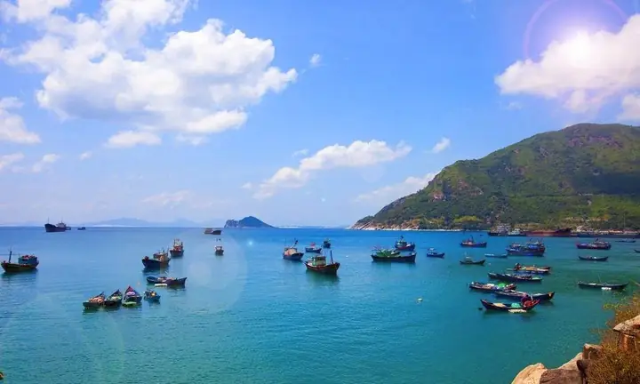 Tham Quan Di Tích Lịch Sử – Cảng Vũng Rô