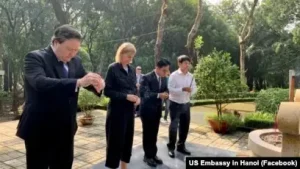 Biên Hòa Cách Hà Nội Bao Xa: Hướng Dẫn Chi Tiết Về Khoảng Cách Và Phương Tiện Di Chuyển