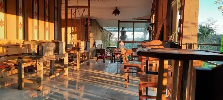 Cafe Mộc Lan, Đường Liên Huyện, Cầu Đập, Phù Cát, Bình Định: Điểm Hẹn An Yên Giữa Lòng Xứ Nẫu
