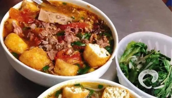 Bún Bò Nam Bộ Lạc Trung: Món Ăn Đậm Đà Bản Sắc Sài Gòn