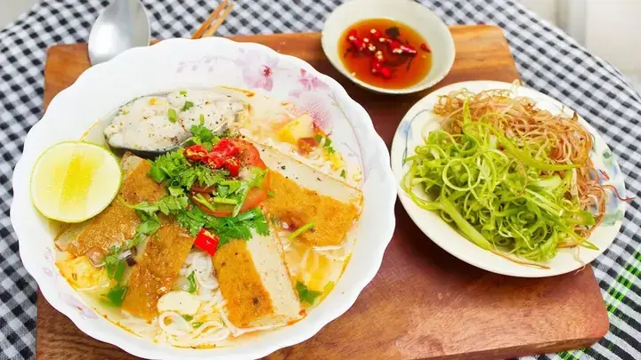 Giá Cả Và Phục Vụ