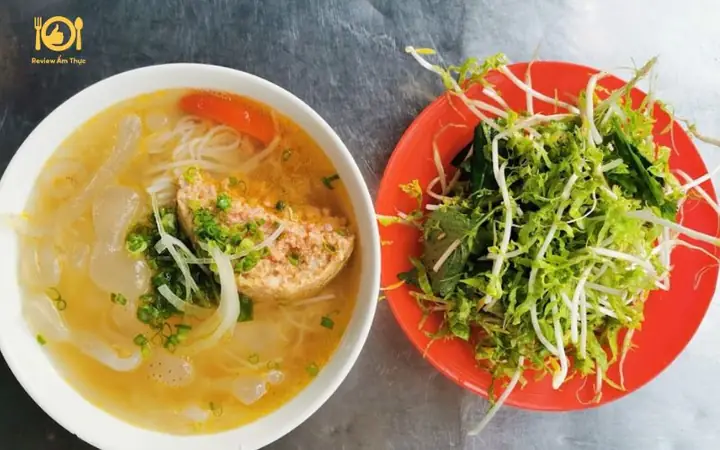 Đôi Nét Về Quán Bún Cá Song Ngư Nha Trang