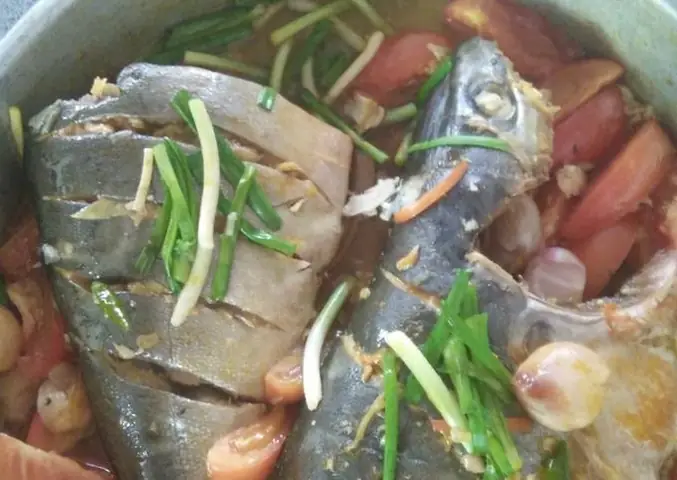 Bước 3: Hấp Cá Cam