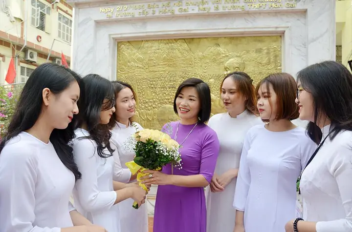 (đs&pl) -những Câu Đố 20/11 Ngắn, Hài Hước Sẽ Rất Thích Hợp Để Hỏi Bạn Học Trong Buổi Sinh Hoạt Lớp, Mini Game Tri Ân Thầy Cô Diễn Ra Nhân Ngày Nhà Giáo Việt Nam.